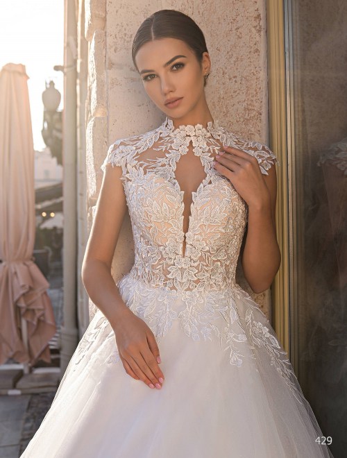 https://www.sposa-lia.com/images/stories/virtuemart/product/429       (2)36.jpg